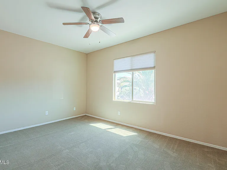 19732 N Flamingo Rd — Photo 26