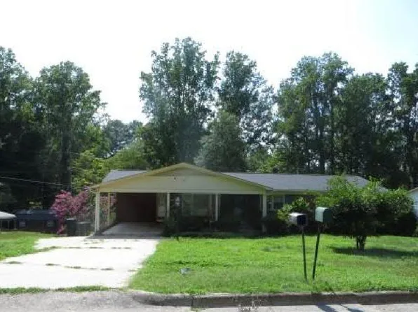 406 Myra Ln, Cherryville, NC 28021