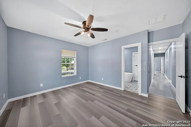 1203 Avenue J — Photo 18