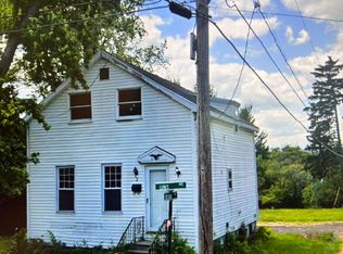 2 Lunis Ave, Rensselaer, NY 12144