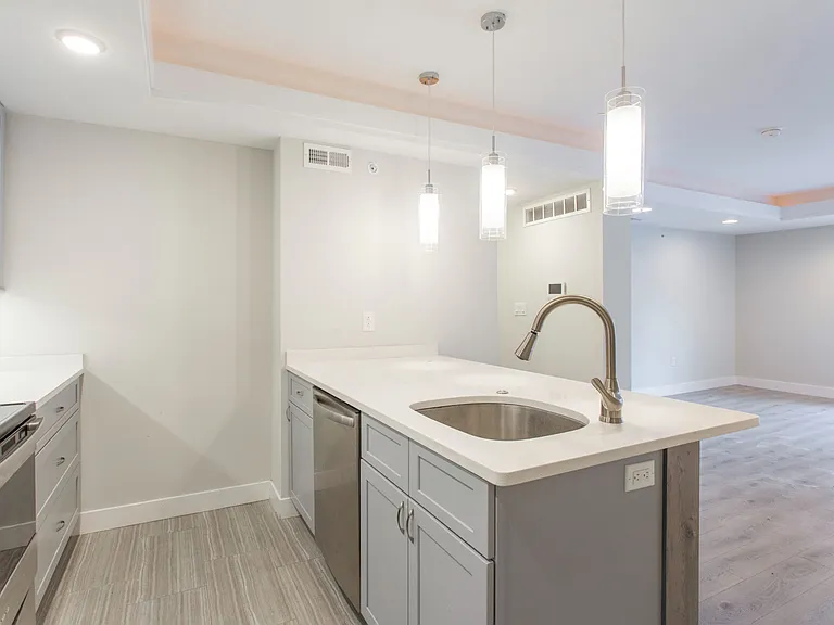 1533-39 Parrish St #3FA — Photo 16