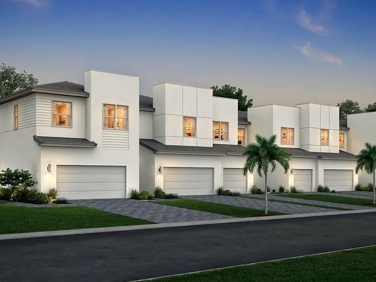 9041 Zevon Ct — Photo 1