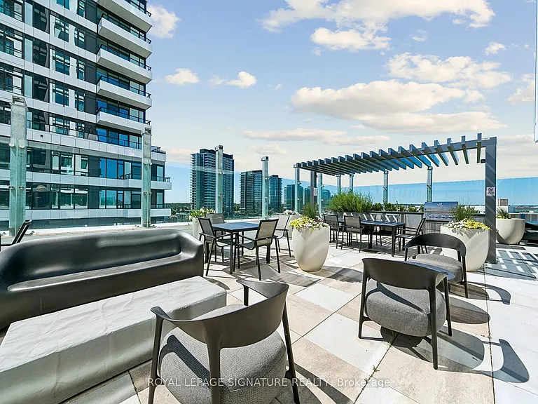 2495 Eglinton Ave W #908 — Photo 35