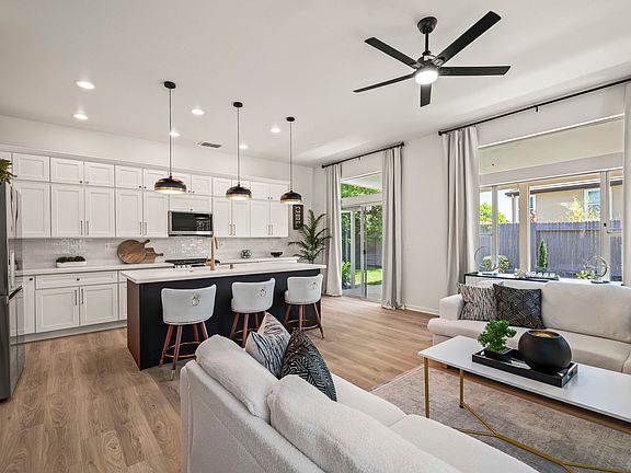 Kitchen- Family Room