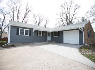 1925 Laramie Trl N, Brooklyn Park, MN 55444