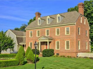 2418 Rustic Ridge Dr, Sewickley, PA 15143