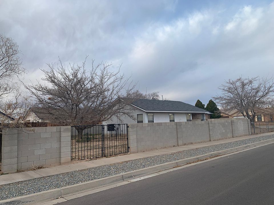 1st image of 2001 Gomez Ct SW