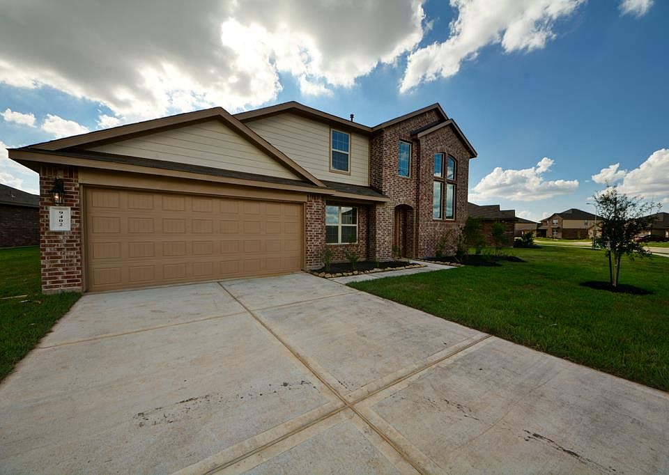 1st image of 9402 Barton Crossing Ln