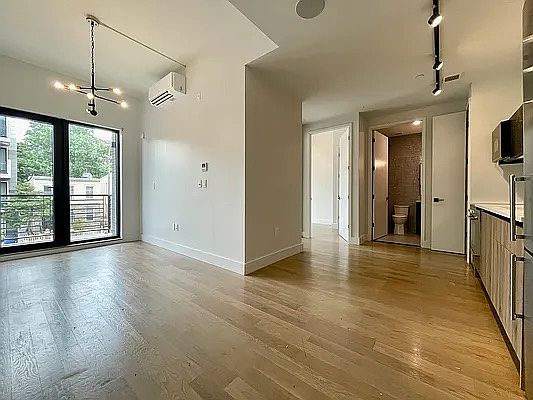 5th image of 880 Rogers Ave #219