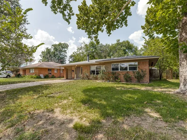 6846 Leader St, Houston, TX 77074
