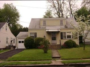 483 Homestead Pl, Union, NJ 07083