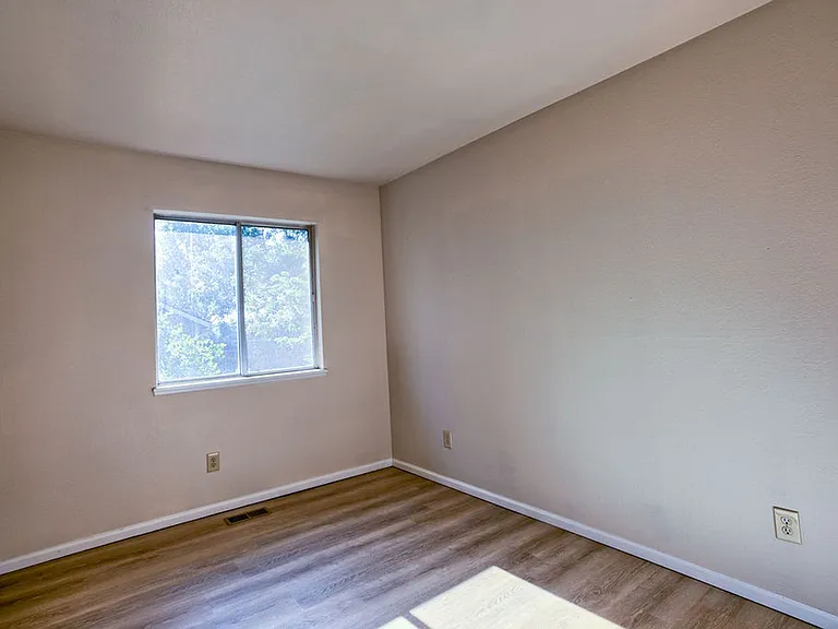 3025 W Stuart St E — Photo 16