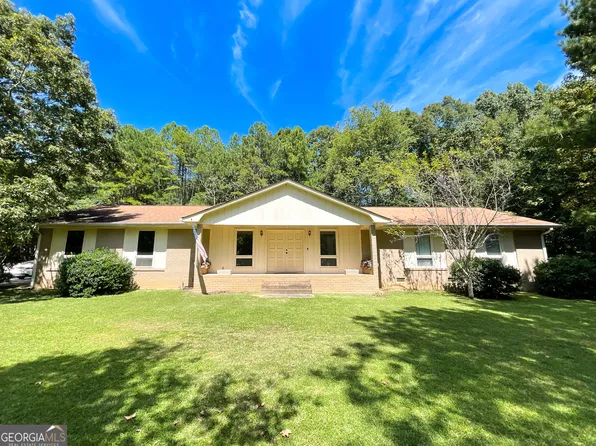 1243 Robinwood Ln, Elberton, GA 30635