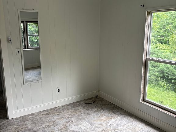 5th image of 1784 Butler Pike