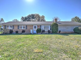 115 Edgefield Rd, Bristol, TN 37620