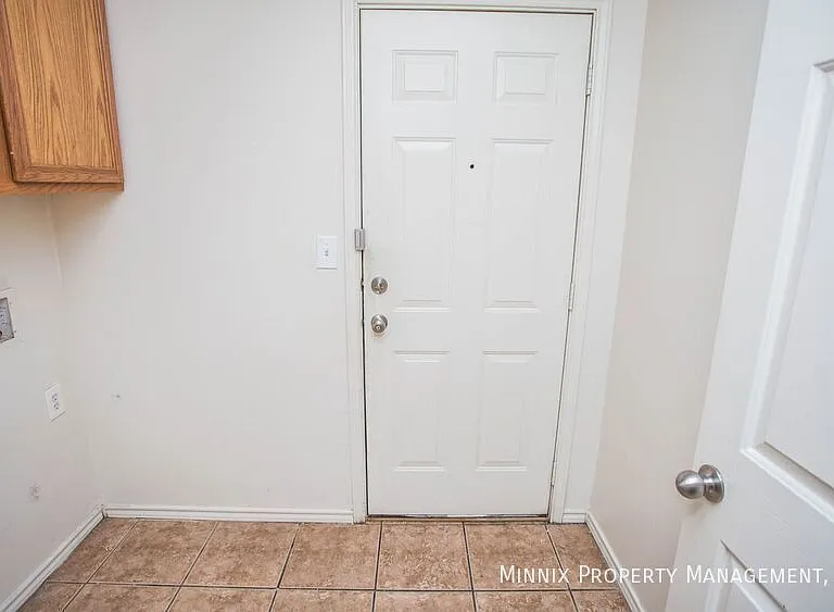 514 N Clinton Ave #B — Photo 12