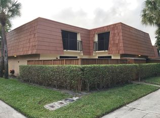 754 Buttonwood Ln, Boynton Beach, FL 33436
