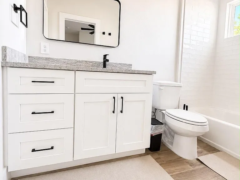 4309 Shelby Cir #B — Photo 15
