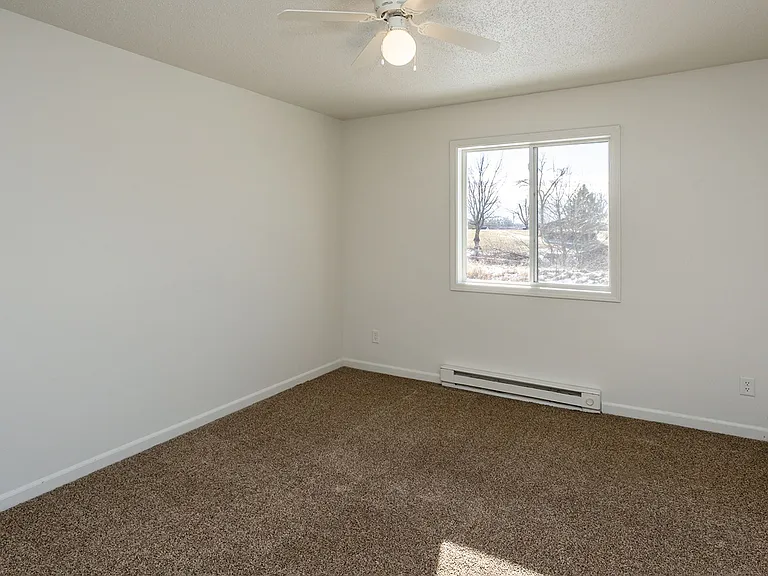 Walnut Pointe — Photo 20