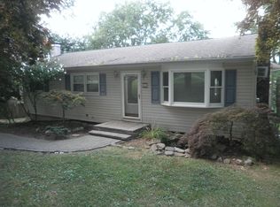7 Willis Dr, Ogdensburg, NJ 07439