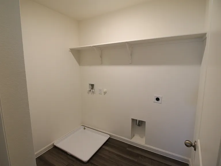 1246 Herring Dr — Photo 32