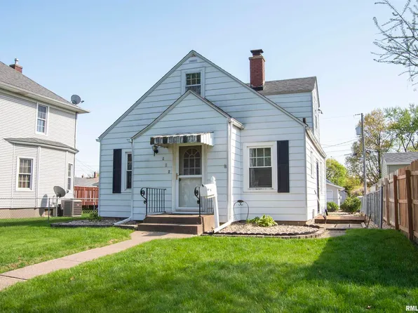 412 22nd Ave, Moline, IL 61265