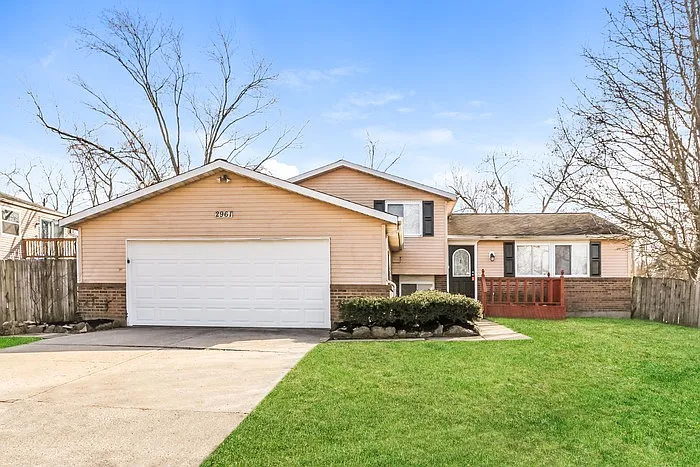 2961 Spruceway Dr — Photo 1