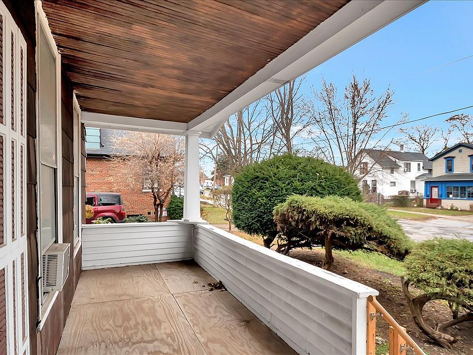 2626 New St, Blue Island, IL 60406 Zillow