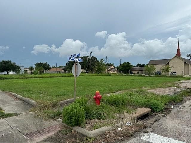 1st image of 1119 6th St N