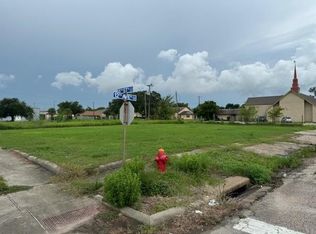 1119 6th St N, Texas City, TX 77590