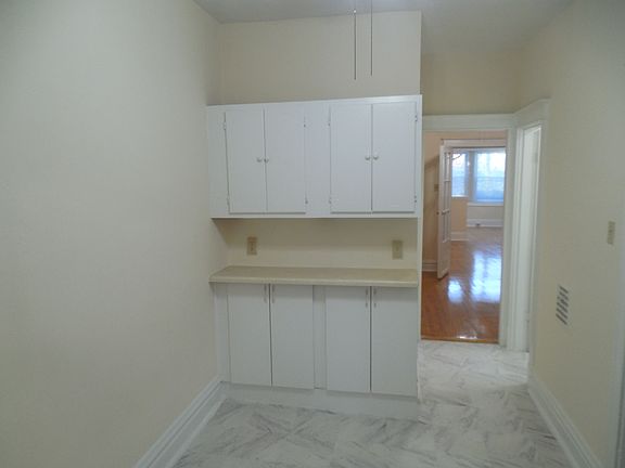 3rd image of 4321 Shaw Blvd