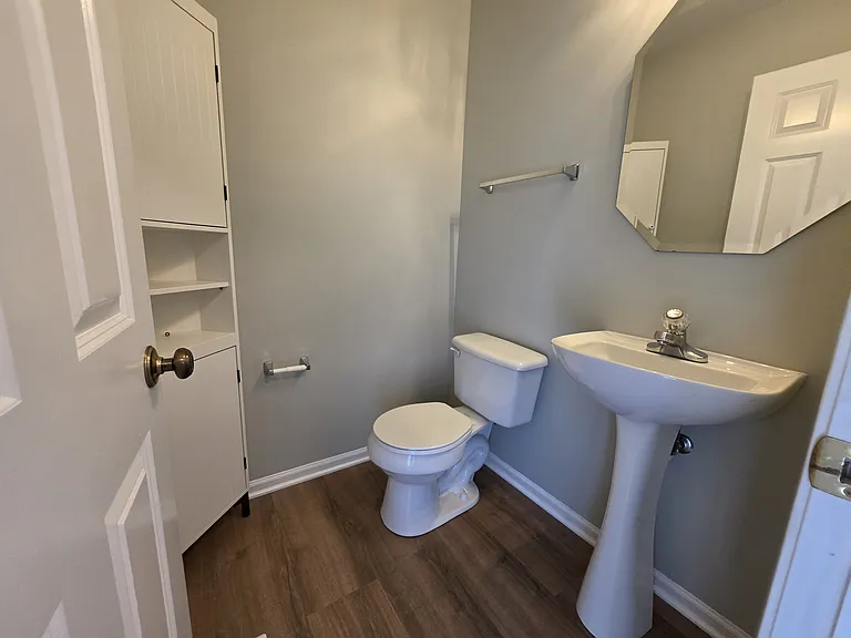 2904 Rutland Cir — Photo 15