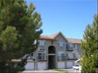 3rd image of 437 E Country Vista Dr