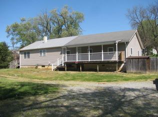 2611 Hollins Rd NE, Roanoke, VA 24012