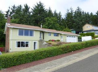 1037 SE 1st St, Newport, OR 97365