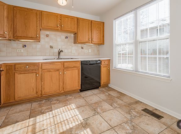 4th image of 2611 Cedar Glade Dr Unit 104