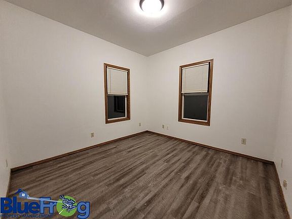 5th image of 404 13th Ave