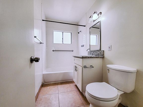 4th image of 17915 Crenshaw Blvd APT 2