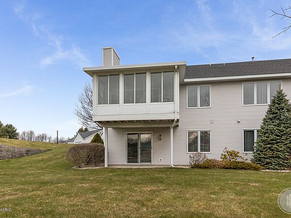 5th image of 14728 Anchor Ct