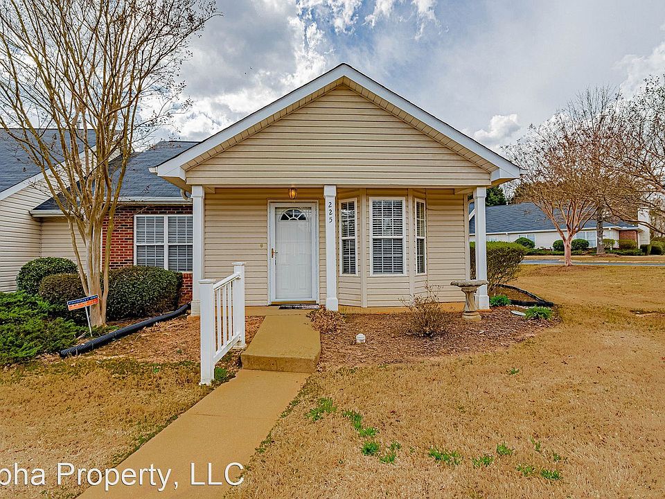 1st image of 225 Woodruff Park Ln