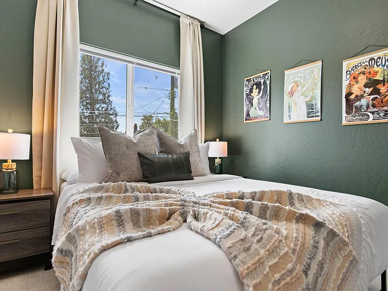 1911 W Boone Ave #3 — Photo 22