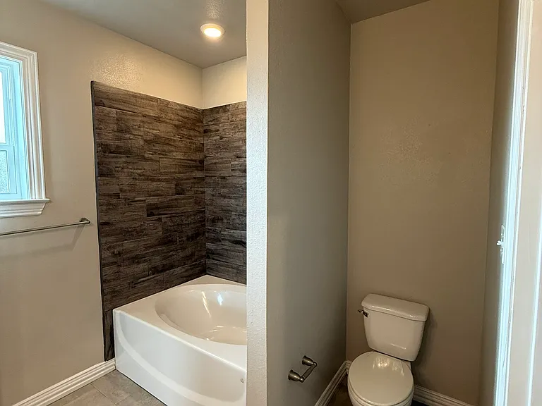3202 Fenway Cir — Photo 10