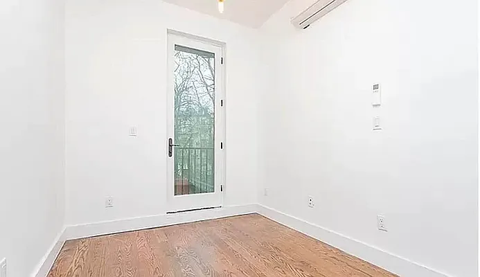 Rented by Reavis | media 16