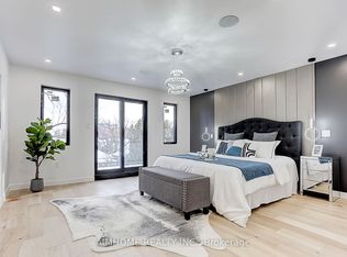 15 Holborne Ave, Toronto, ON M4C 2P8