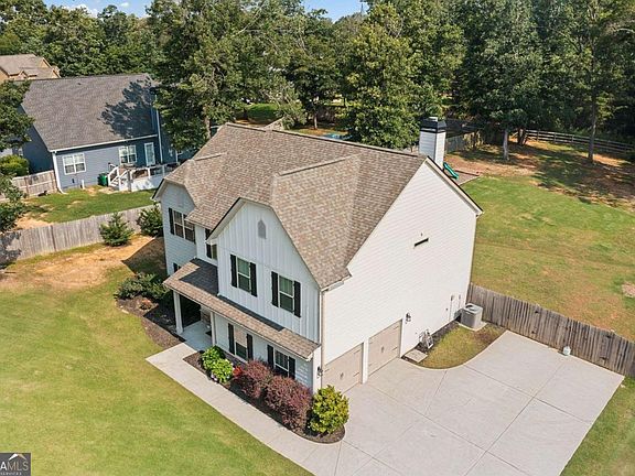 4th image of 13 Four Feathers Ln