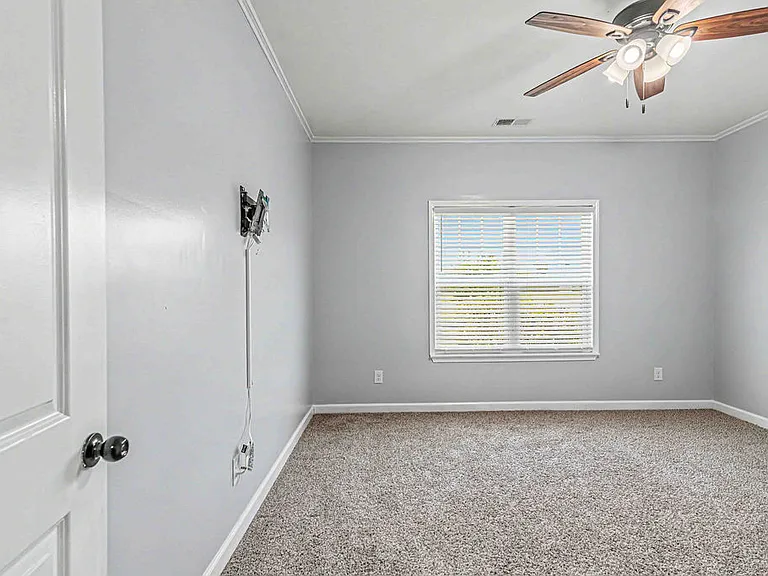 125 Bridgeport Dr — Photo 29