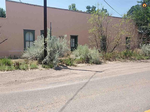 3rd image of 10705 Main St