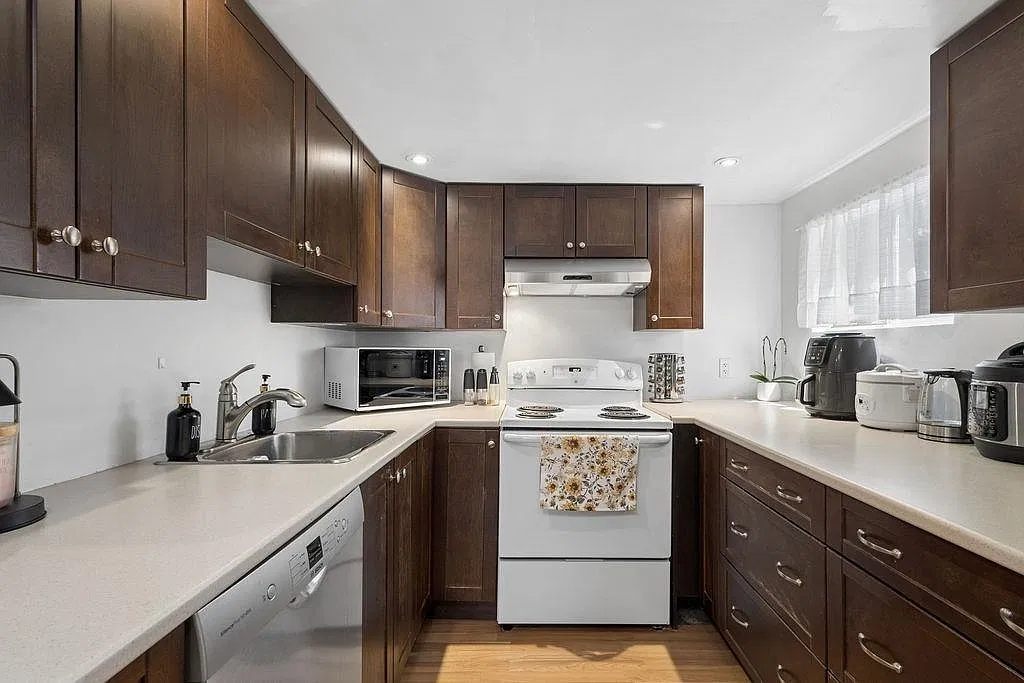 1 bed, 800 sqft, $2,000 — Photo 4