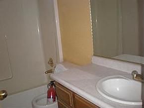 4th image of 3505 Lakeview Dr