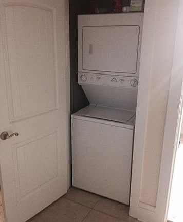 3rd image of 9 E Clay St #U3